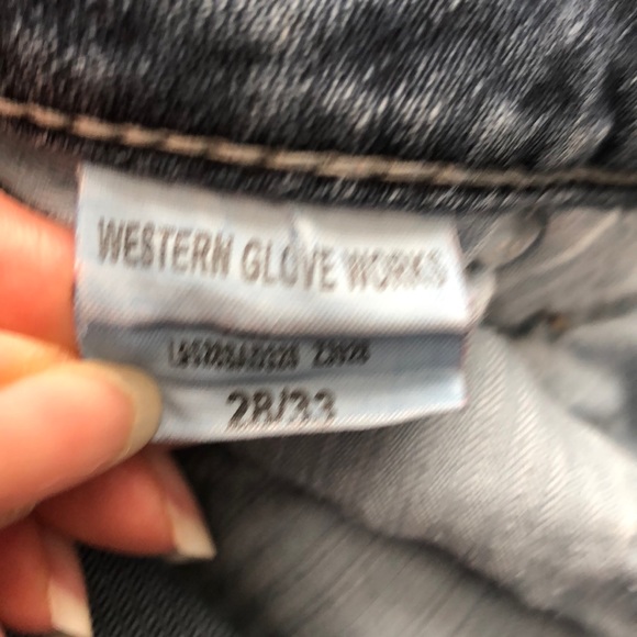 Silver Jeans - Picture 4 of 6